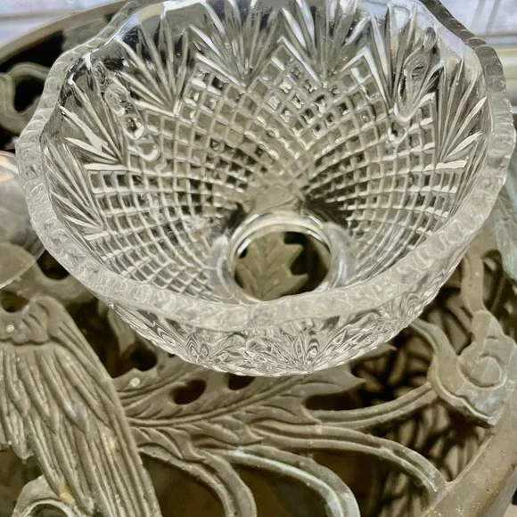 Vintage Elegant Clear Glass Candle Holder Fairy Light. - Picture 4 of 5